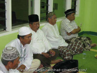 Fiqih, Ustad KH Yusuf Kamil 